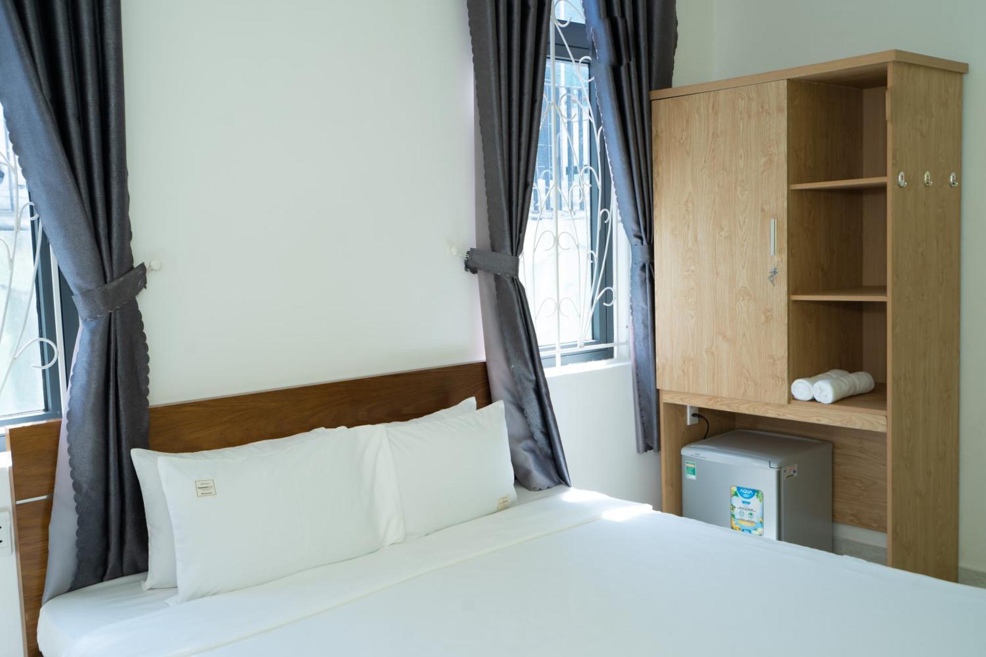 Bona Hotel *