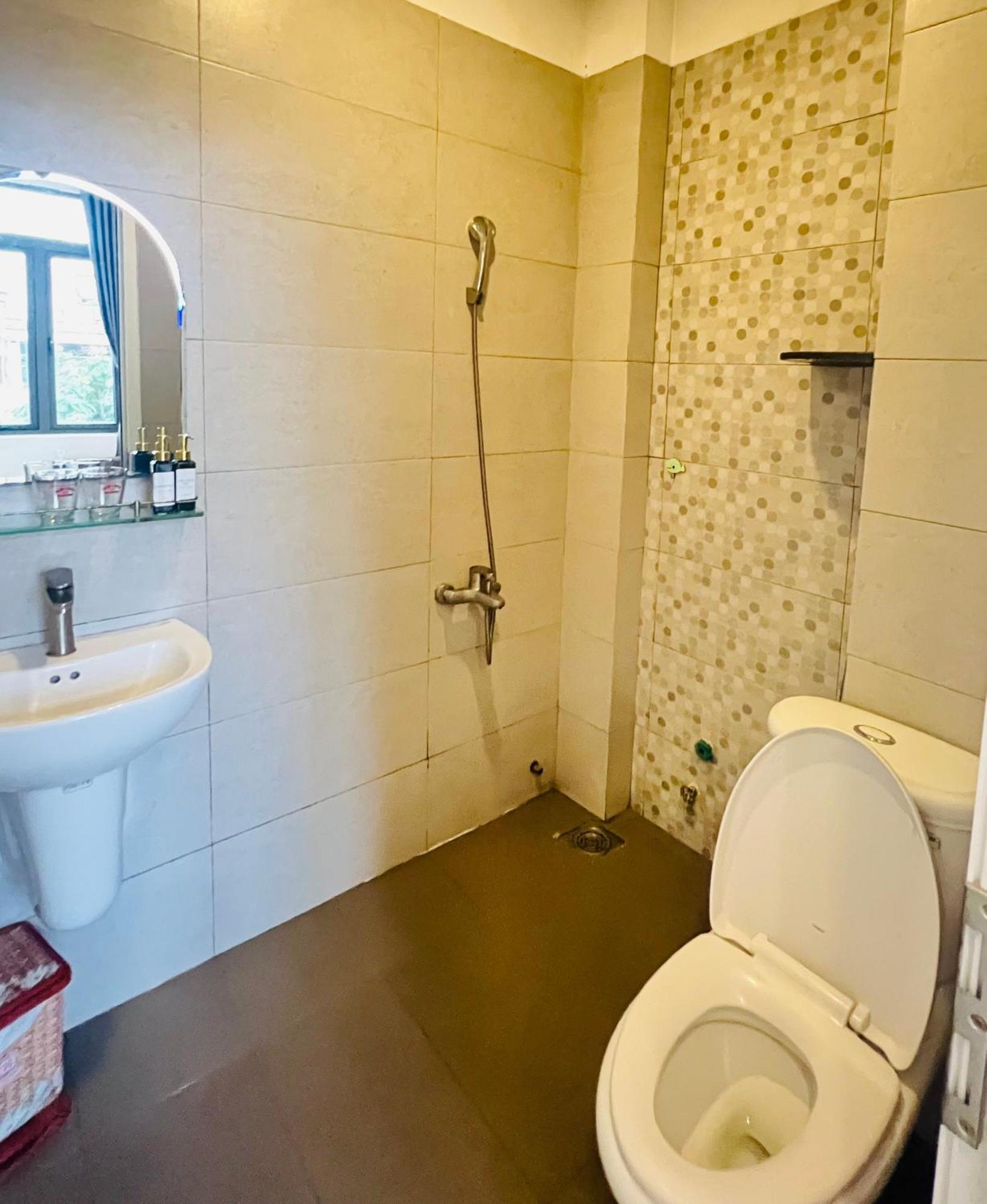 Bona Khách sạn